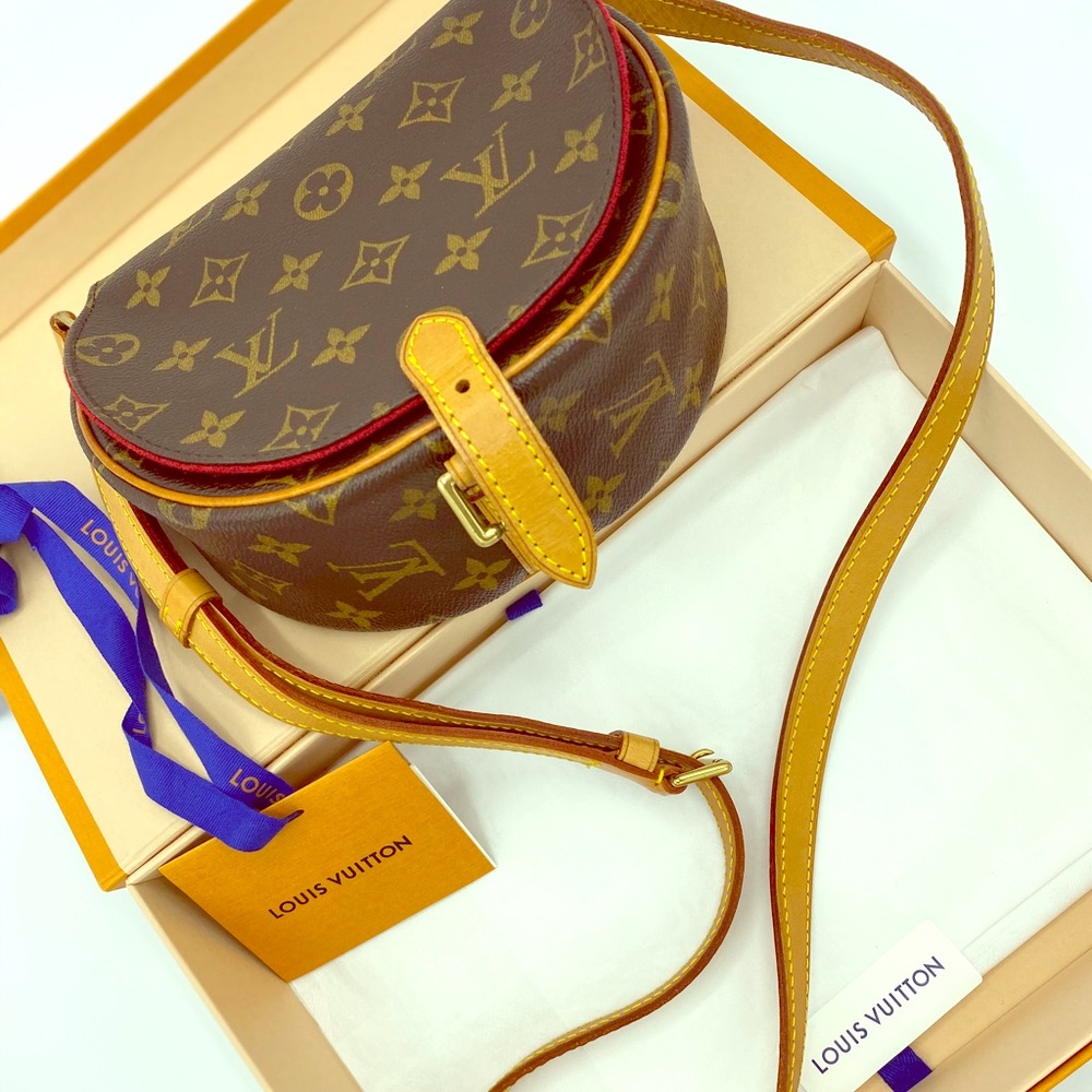 Louis Vuitton Tambourin